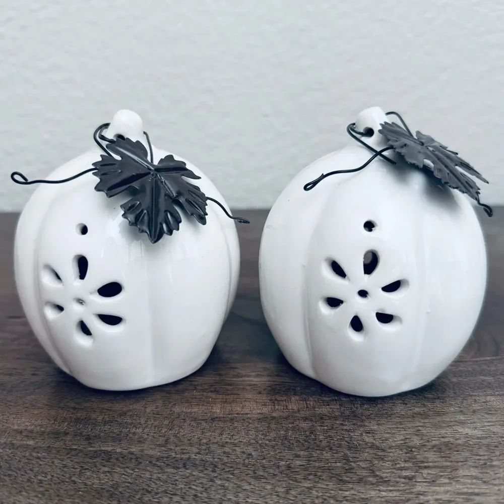 White Ceramic Pumpkin Figurines Fall Autumn Halloween Decor Set